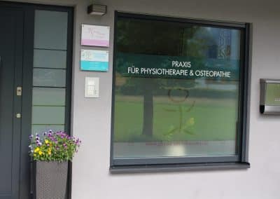 Eingang der Physiotherapie Praxis